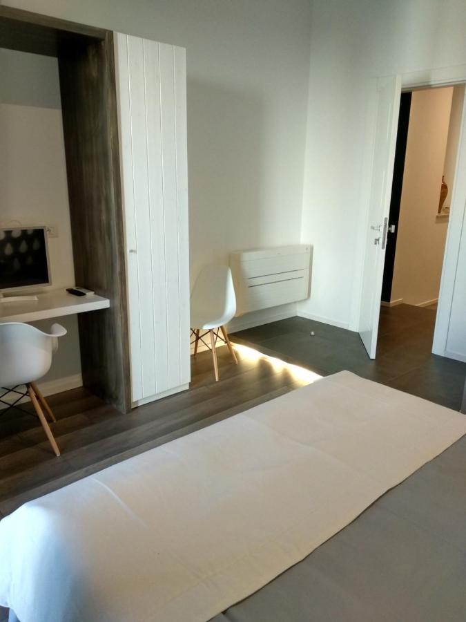 Dimora Mefite-Camere Con Bagno Privato E Self Check-In Matera Buitenkant foto